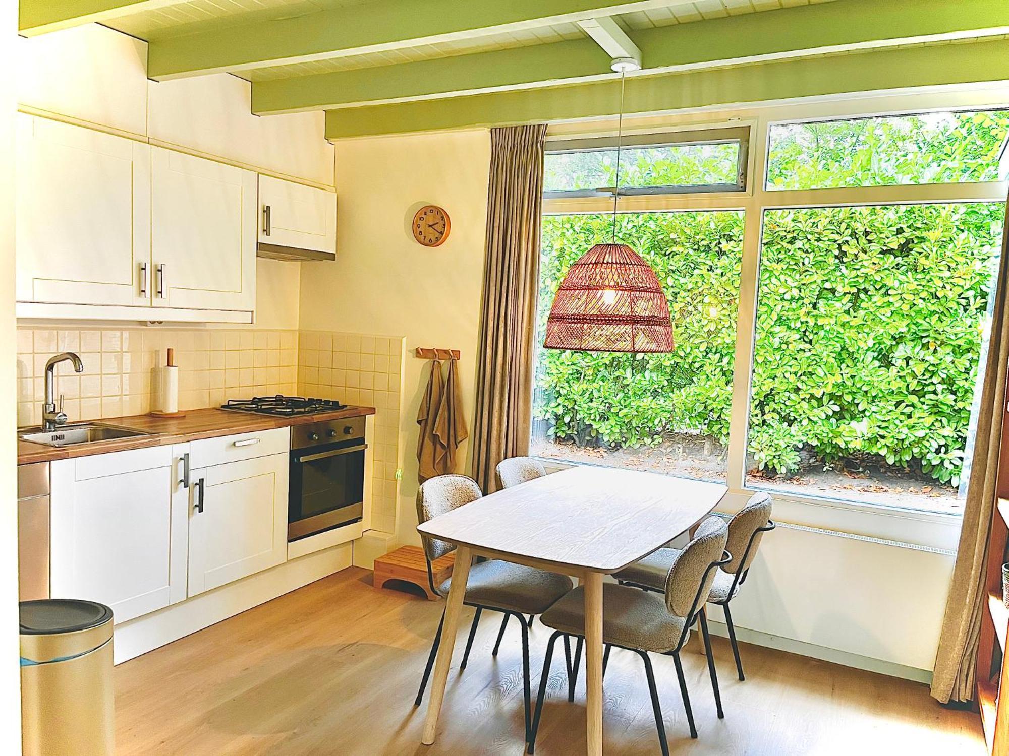 Bungalowpark De Kremmer Gasselte Zimmer foto
